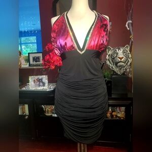 Via Savage Black and Hot Pink Bodycon fitted Halter Dress Size Large NWT